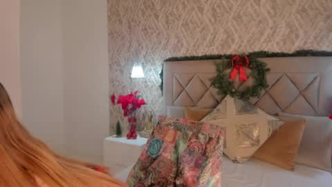 Gaby  online show from December 10, 5:44 pm