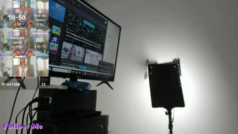 Snapshot of lady_miss___ chatting on April 17, 1:14 pm lady_miss___ online show from April 17, 1:14 pm