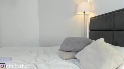    700  1300 -5 online show from January 13, 12:35 pm