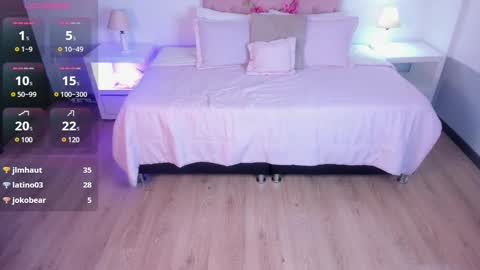 Lady  online show from January 25, 11:22 pm