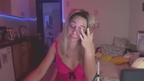 lady_smile69 online show from October 7, 6:27 pm