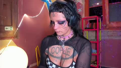 Mia online show from November 9, 7:34 pm