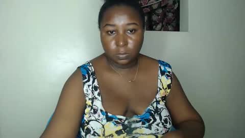 Snapshot of lady_twerky chatting on February 17, 8:48 pm Maya online show from February 17, 8:48 pm