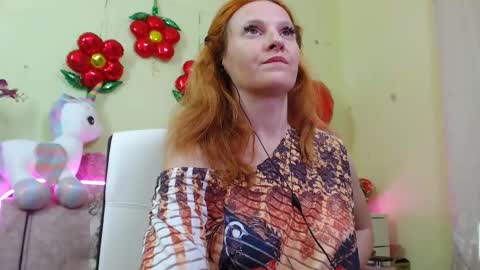 Sima Ladybigsmile online show from February 22, 6:52 pm