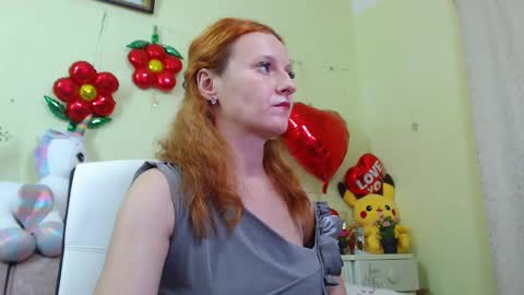 Sima Ladybigsmile online show from February 28, 9:55 pm