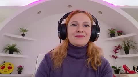 Sima Ladybigsmile online show from September 18, 6:26 am