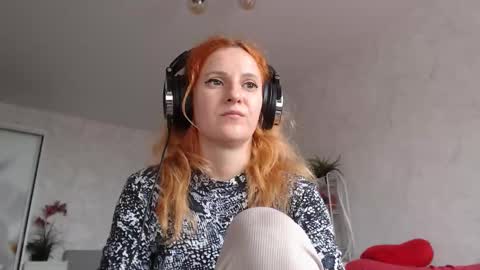 Sima Ladybigsmile online show from November 7, 6:57 am