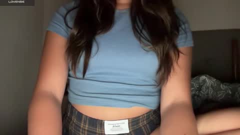 Aria online show from December 2, 8:04 pm