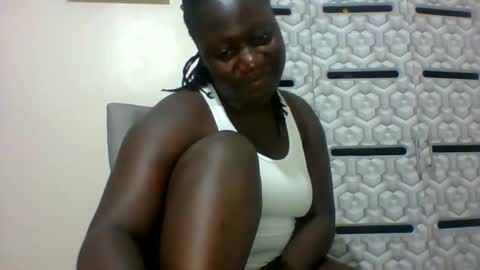 lindah32 online show from January 9, 6:26 pm