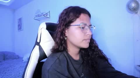  Lady  online show from October 3, 5:04 am