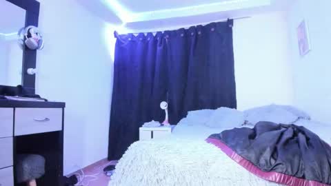  Lady  online show from November 15, 1:58 am