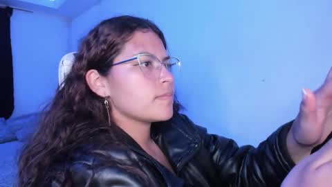  Lady  online show from November 17, 2:17 am