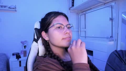 Lady  online show from May 30, 12:30 am