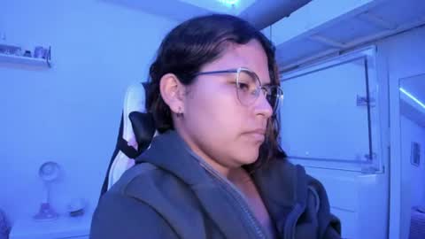  Lady  online show from June 15, 3:53 am