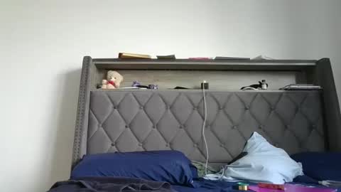 Snapshot of ladycinnabon chatting on February 19, 7:48 pm Stephanie online show from February 19, 7:48 pm