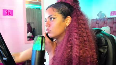 Snapshot of ladydanniela chatting on December 17, 8:21 pm leidy daniela online show from December 17, 8:21 pm