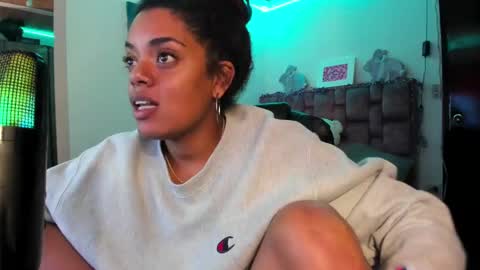 Snapshot of ladydanniela chatting on December 19, 6:23 am leidy daniela online show from December 19, 6:23 am