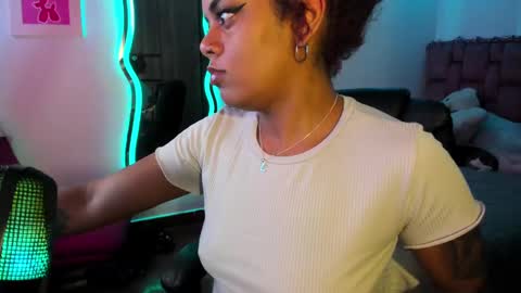 Snapshot of ladydanniela chatting on January 19, 8:09 pm leidy daniela online show from January 19, 8:09 pm