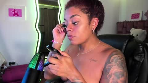 Snapshot of ladydanniela chatting on January 31, 7:50 am leidy daniela online show from January 31, 7:50 am