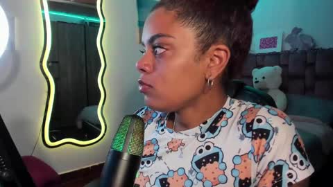 Snapshot of ladydanniela chatting on February 21, 7:12 am leidy daniela online show from February 21, 7:12 am