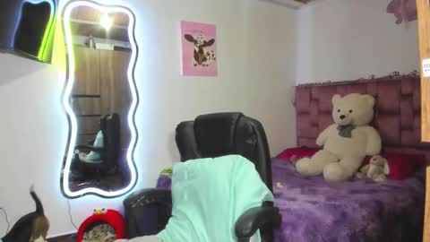 Snapshot of ladydanniela chatting on February 8, 8:29 am leidy daniela online show from February 8, 8:29 am