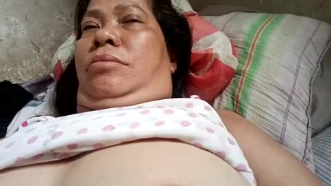 Snapshot of ladyjelyn69 chatting on July 8, 1:21 am ladyjelyn69 online show from July 8, 1:21 am