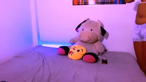 laura online show from December 17, 3:23 am