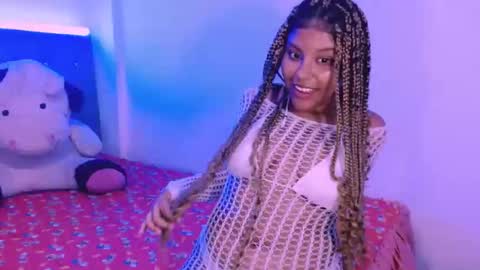 laura online show from March 3, 5:13 am