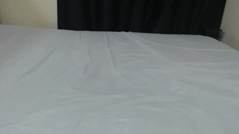 ladyqeeen online show from February 17, 7:31 pm