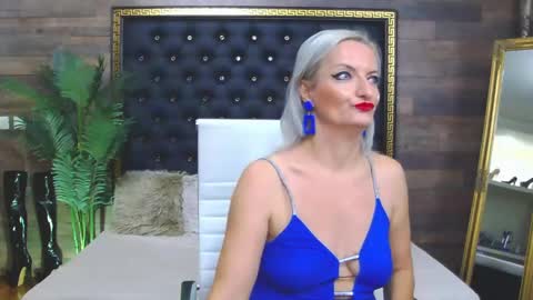 ladytouch online show from December 3, 9:33 am