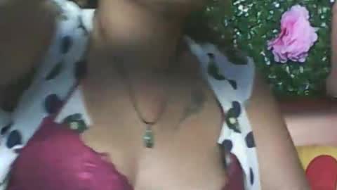 LadyXSnakes online show from October 8, 11:30 am