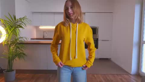 laelneizer online show from June 11, 2:53 am