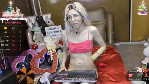 Skinnygirl online show from December 21, 12:42 am