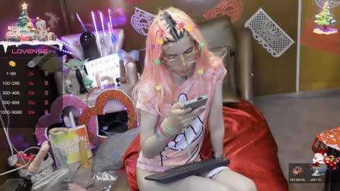 Skinnygirl online show from February 4, 2:07 am