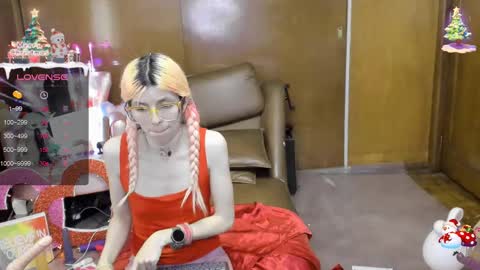 Skinnygirl online show from March 6, 11:09 pm