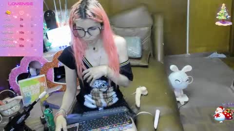 Skinnygirl online show from September 12, 12:11 am