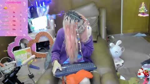 Skinnygirl online show from October 10, 1:59 am