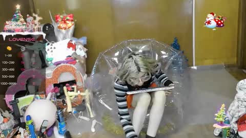 Skinnygirl online show from December 22, 8:17 pm