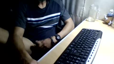 Snapshot of lagenovadura chatting on July 3, 7:26 am La Genova esta Dura beard boy male dick mastubate latinosexy latinohot latino glasses mature strong stronglegs online show from July 3, 7:26 am