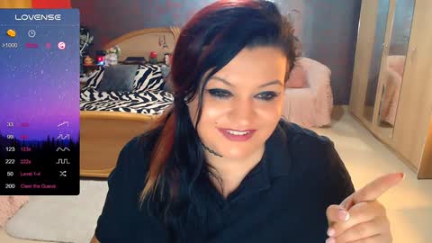 Arielle online show from December 16, 7:04 am