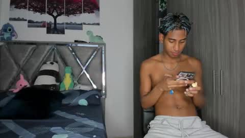 Snapshot of lagosanthos chatting on February 18, 11:50 am LagoSantos online show from February 18, 11:50 am