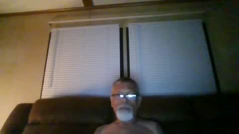 Snapshot of laidbackluxury chatting on June 18, 8:36 am laidbackluxury online show from June 18, 8:36 am