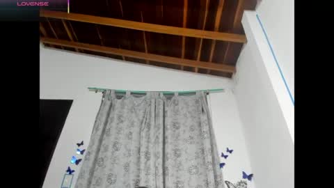 Snapshot of laila_laly chatting on May 6, 3:28 pm Leila Laly online show from May 6, 3:28 pm