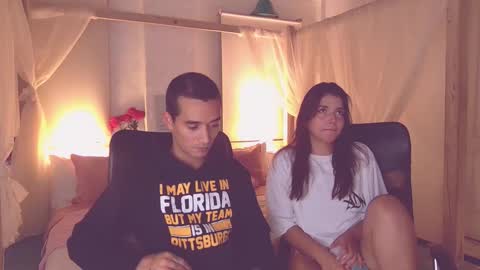 Snapshot of lailaasher chatting on November 18, 4:39 am lailaasher online show from November 18, 4:39 am