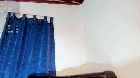 Laila online show from November 18, 2:39 am