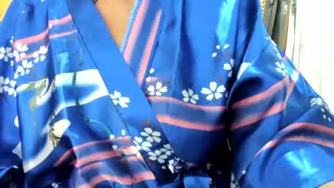 LAILA online show from April 10, 3:17 pm