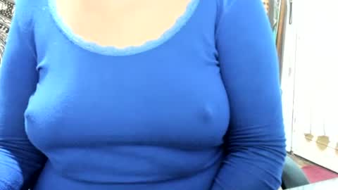 Snapshot of lailasensu chatting on June 22, 2:58 pm LAILA online show from June 22, 2:58 pm