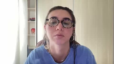 Snapshot of lailayourangel chatting on January 7, 1:24 pm lailayourangel online show from January 7, 1:24 pm