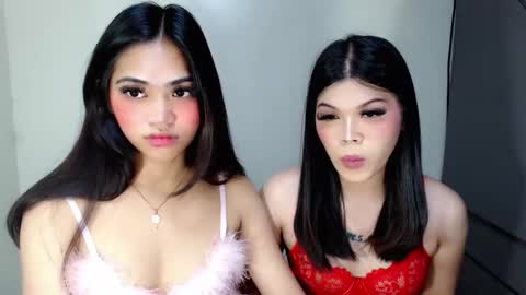 Snapshot of laire_allure chatting on April 13, 5:57 am laire online show from April 13, 5:57 am