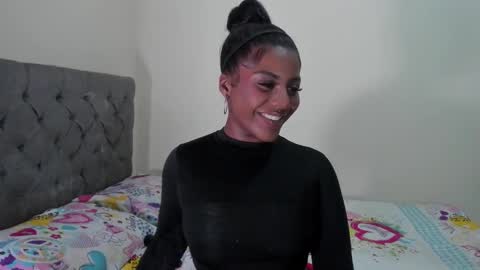 IG222dmm  online show from February 25, 2:16 pm